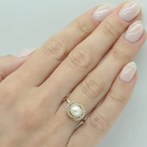 Δαχτυλίδι Χρυσό 14K Με Μαργαριτάρι & Λευκές Πέτρες Ζιργκόν MSD-10209Y