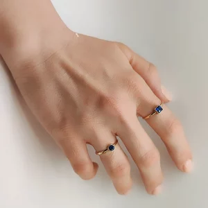 Χρυσό Δαχτυλίδι Κ14 Με Τετράγωνη Μπλε Πέτρα Ζιργκόν KBD-21460Y