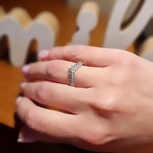 Δαχτυλίδι Γυναικείο Λευκόχρυσο 14Κ Με Λευκές Πέτρες Ζιργκον MSD-21888W