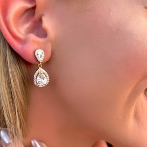 Εντυπωσιακά Σκουλαρίκια Ασημένια 925 Επιχρυσωμένα Κρεμαστά Σε Σχήμα Δάκρυ & Λευκές Πέτρες Ζιργκόν ASZ-22060Y