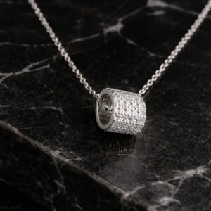 Κολιέ Ασημένιο 925 Οβάλ με Λευκές Πέτρες Ζιργκόν Περιμετρικά MRK-24005W