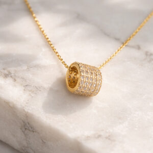 Κολιέ Ασημένιο Επιχρυσωμένο 925 Οβάλ με Λευκές Πέτρες Ζιργκόν Περιμετρικά MRK-24005Y